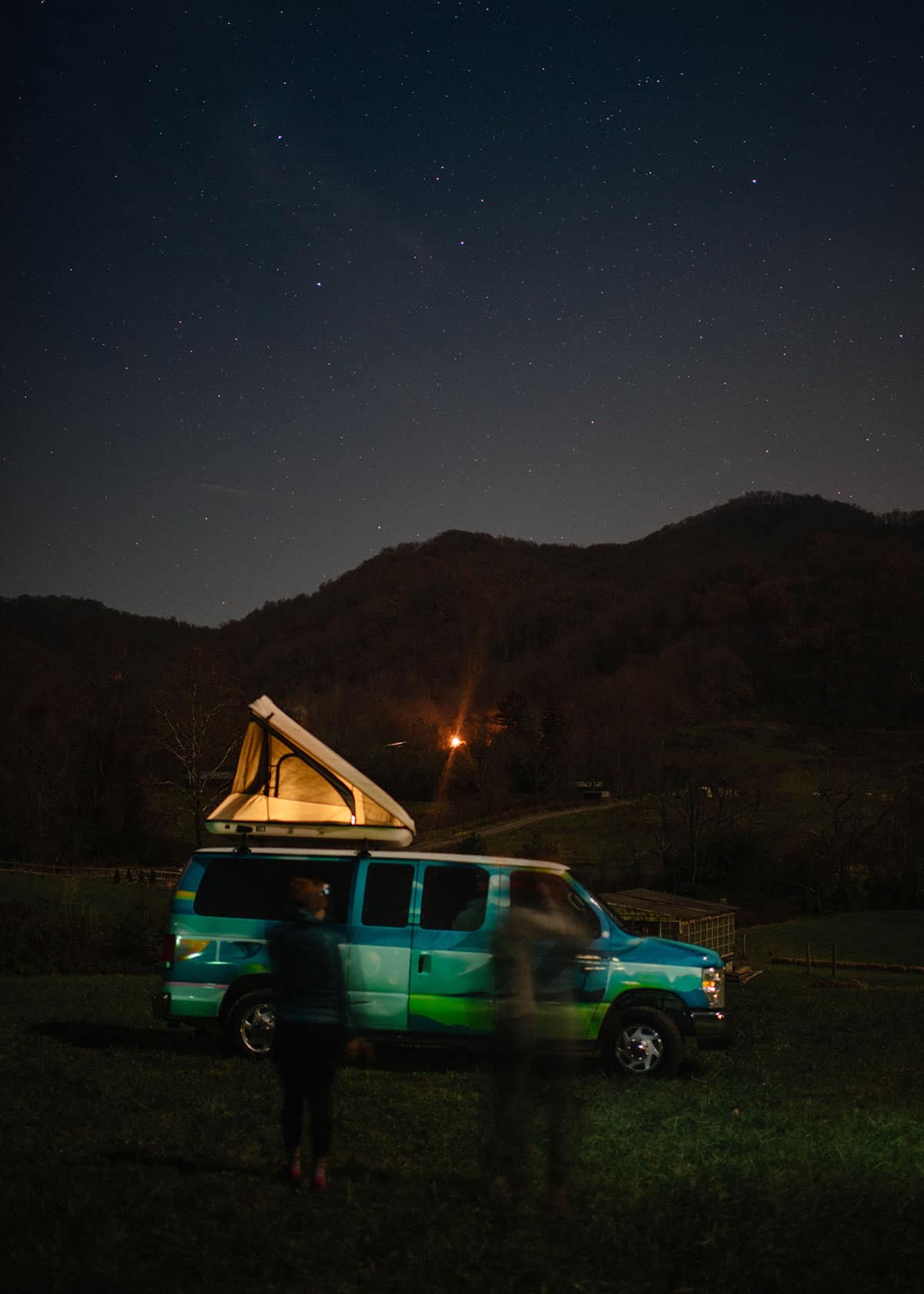 https://wandernorthgeorgia.com/wp-content/uploads/2018/12/vanlife2.jpg